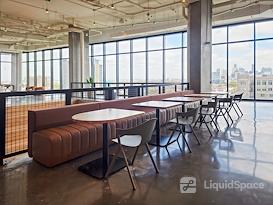 Regus | TX, Houston - La Branch St