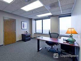 Regus | Clark Tower