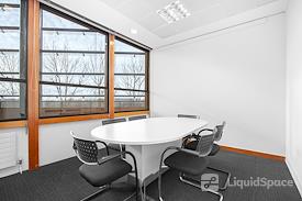 Regus | Heathrow, Stockley Park, The Square