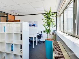 HQ | ROISSY HQ, Airport