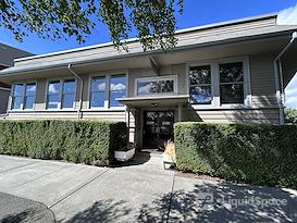 Shared Work Space with Real Estate Company