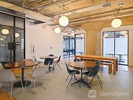 SPACES | MO, Kansas City - Walnut Street