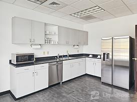 Regus | NC, Greensboro - Weybridge Ln