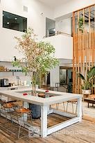 UNITA Manhattan Beach