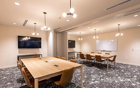 Common Desk - Energy Square