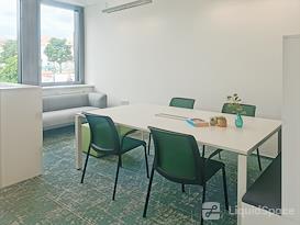 Signature | Prague, OFFY