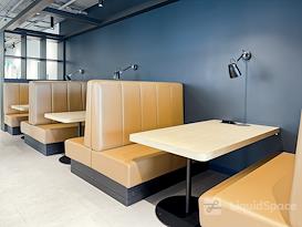 Regus | AB, Calgary - Telus Sky