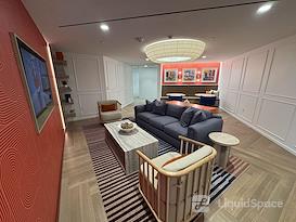 Carr Workplaces - Tysons