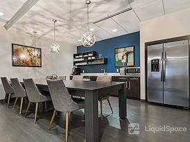 Regus | Executive Tower