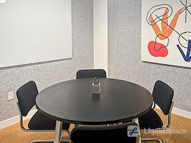SPACES | MO, St. Louis - N Broadway