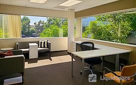 Regus | Carlsbad - Palomar Airport Road