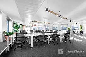 SPACES | Paris, Etoile