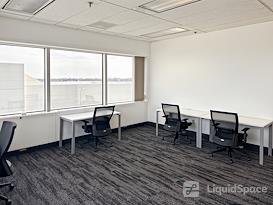 Regus | NC, Greensboro - 301 N Elm