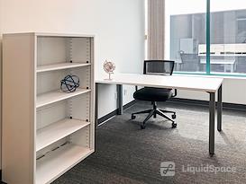 Regus | BC, Richmond - Commerce Court