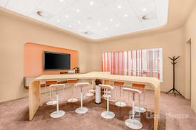 Regus | Rotterdam, Too  Delftse Poort