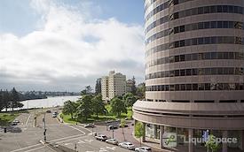 (OAK) Lake Merritt Plaza