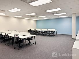 HQ | OH, Cincinnati - Kemper Meadow Dr