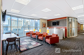 Regus || 580 California
