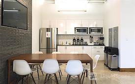 Büro Coconut Grove