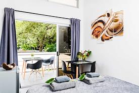 In the Shade Hotel + coworking 300Mbit fiber