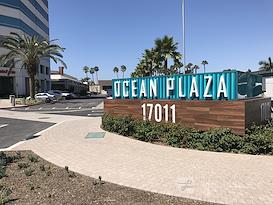 (HBP) Huntington Beach Plaza