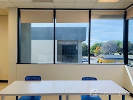 DoBe WE Co working office
