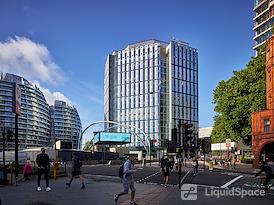 FORA | White Collar Factory 