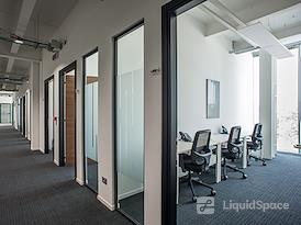 Regus | Naples, Brin