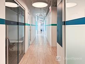 SPACES | IL, Chicago-  1 N State Street