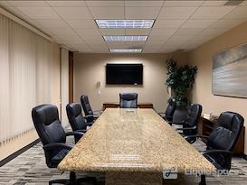 Private Offices • Coworking Spaces • Hybrid Offices 🏢