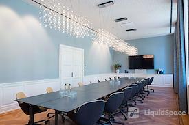 Satellite Office Villa Sander