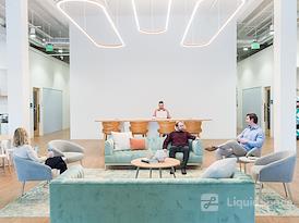 HQ | IL, Grayslake - N Atkinson Rd