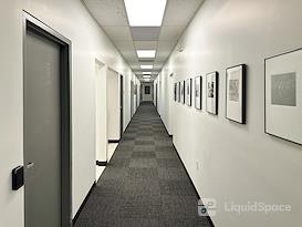 HQ | MI, Detroit - Jefferson Ave