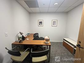 Carr Workplaces - Embarcadero Center