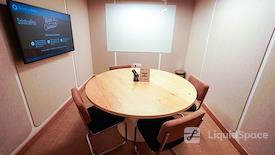 WeWork Krishe Emerald