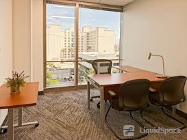 Regus | Howard Hughes Parkway
