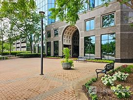 Regus | IL, Buffalo Grove - E Lake Cook Rd