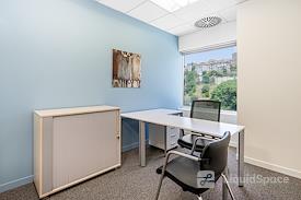 Regus | Istanbul, Besiktas Selenium