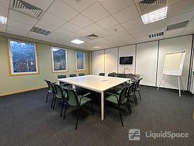 Regus | Heathrow, Bath Road