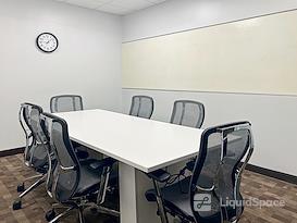 Regus | Perimeter Woods