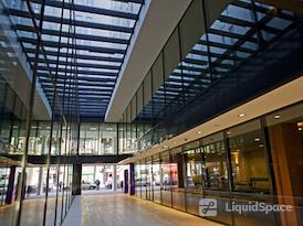 Regus | Budapest, First Site