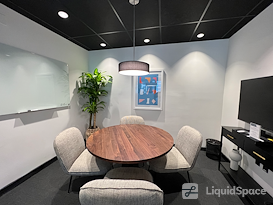 Industrious - 261 Madison Ave