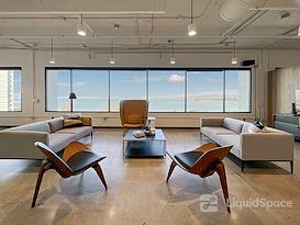 SPACES | CA, Emeryville - 1900 Powell Street