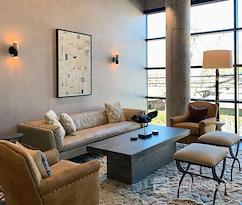 Bond Collective - East Austin