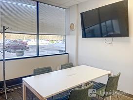 Regus | CT, Enfield - King St