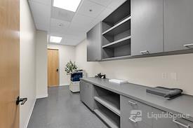Regus | NV, Las Vegas - 1635 Village Center Circle