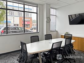 Regus | MN, Lakeville - Holyoke Ave
