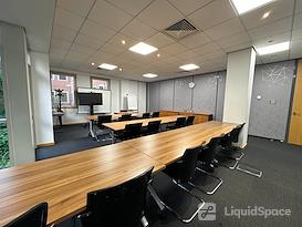Regus | Heathrow, Bath Road
