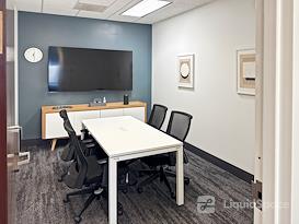 Regus | NC, Greensboro - 301 N Elm