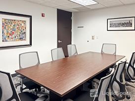 Regus || Frisco Square